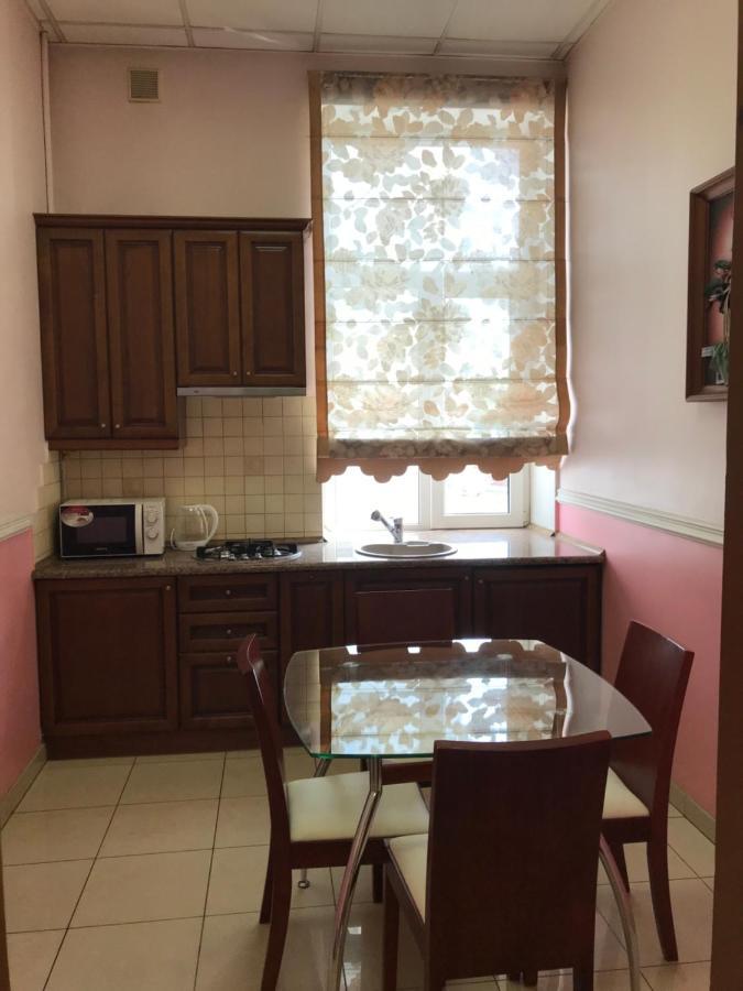 Beautiful Apartment In The Center Of วินนิตซา ภายนอก รูปภาพ